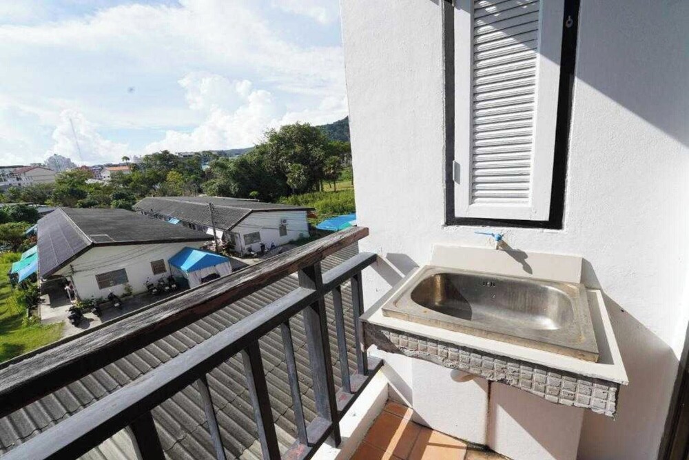 RoomQuest Patong Phuket 6/50