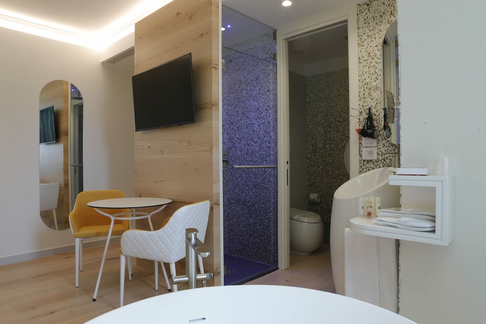 Astrea Wellness & Spa 34/49