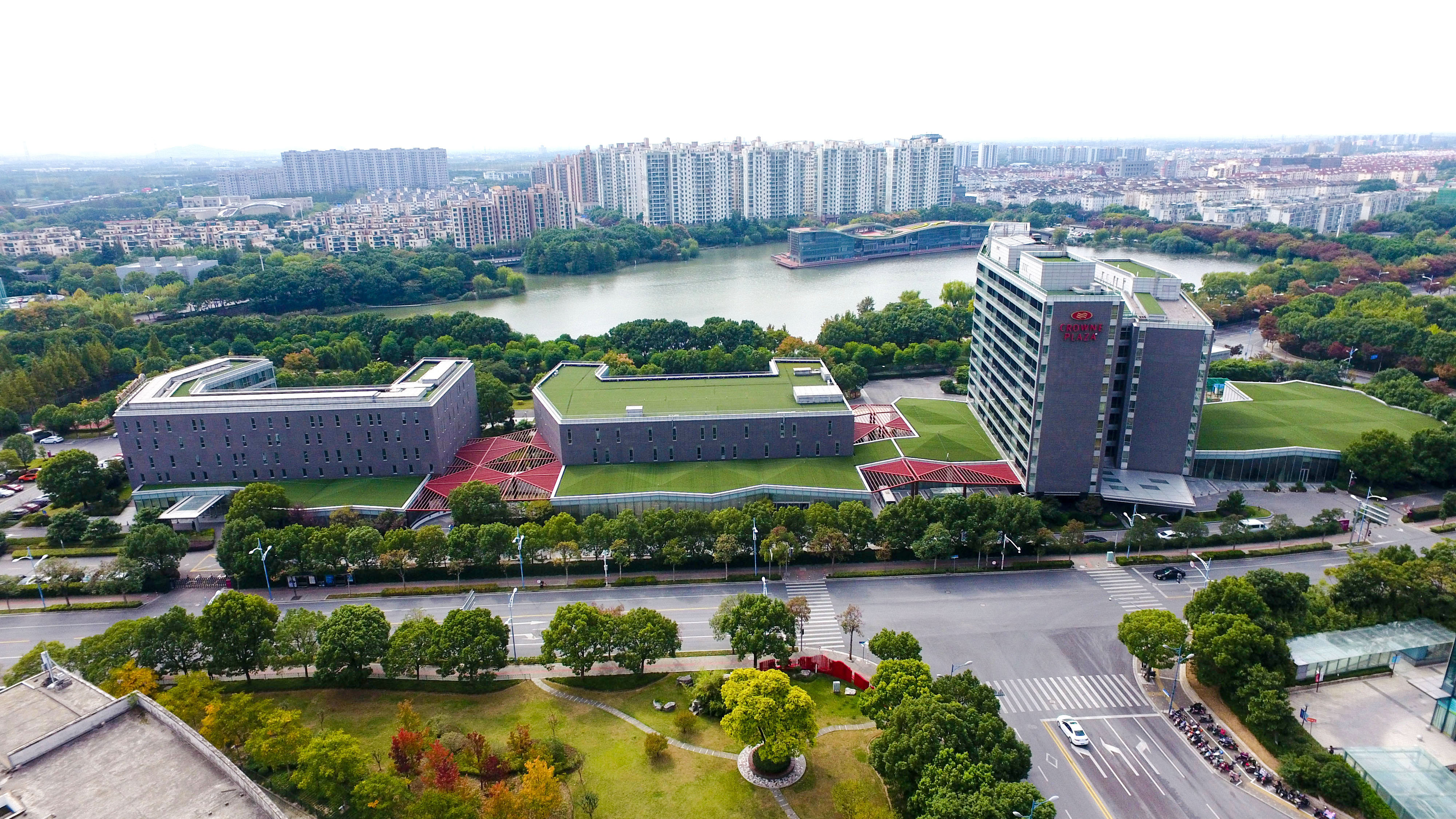 Crowne Plaza Shanghai Xiayang Lake 49/50
