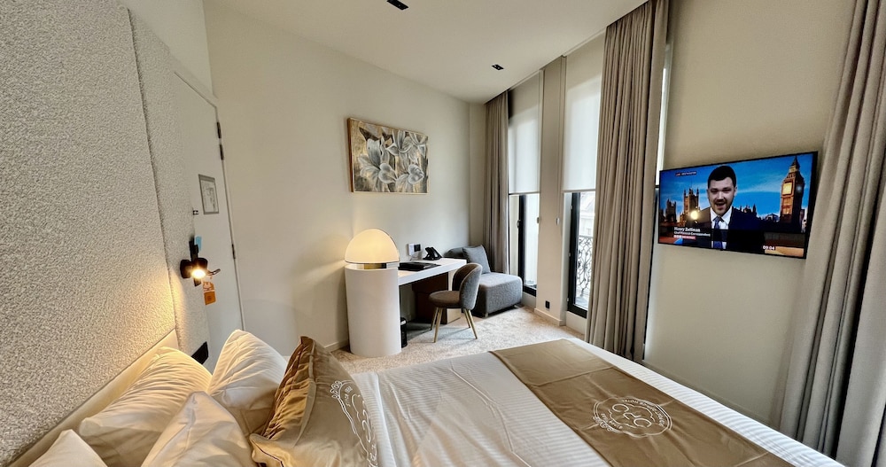 OPO Hotel 12/50