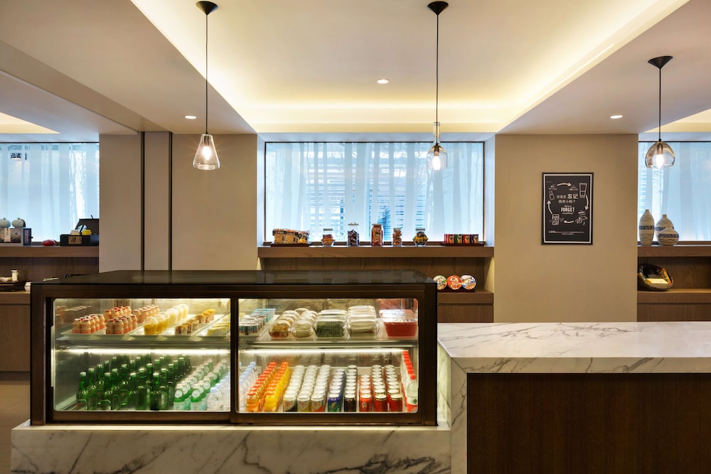 Hyatt Place Shenzhen Dongmen 7/79