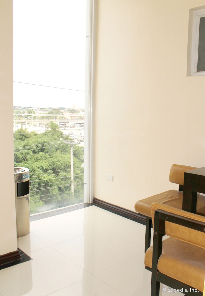 Devera Hotel 14/72