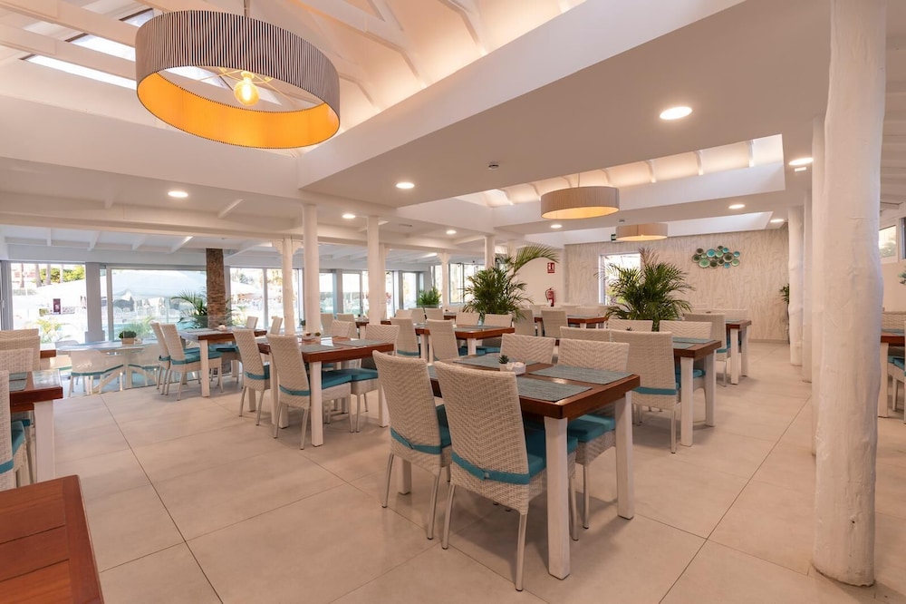 Hotel LIVVO Dunagolf Suites 32/50