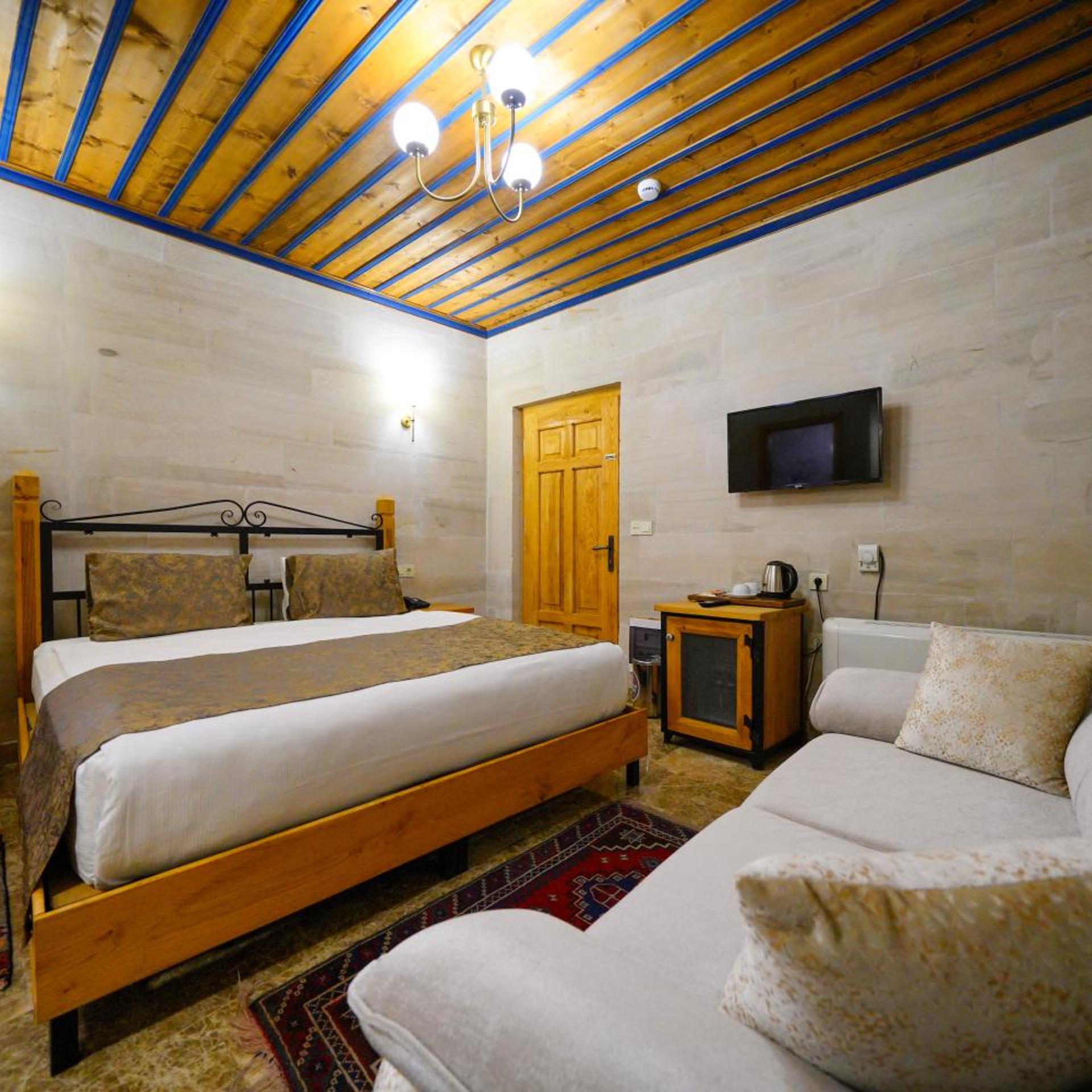 Standard, Double Bed