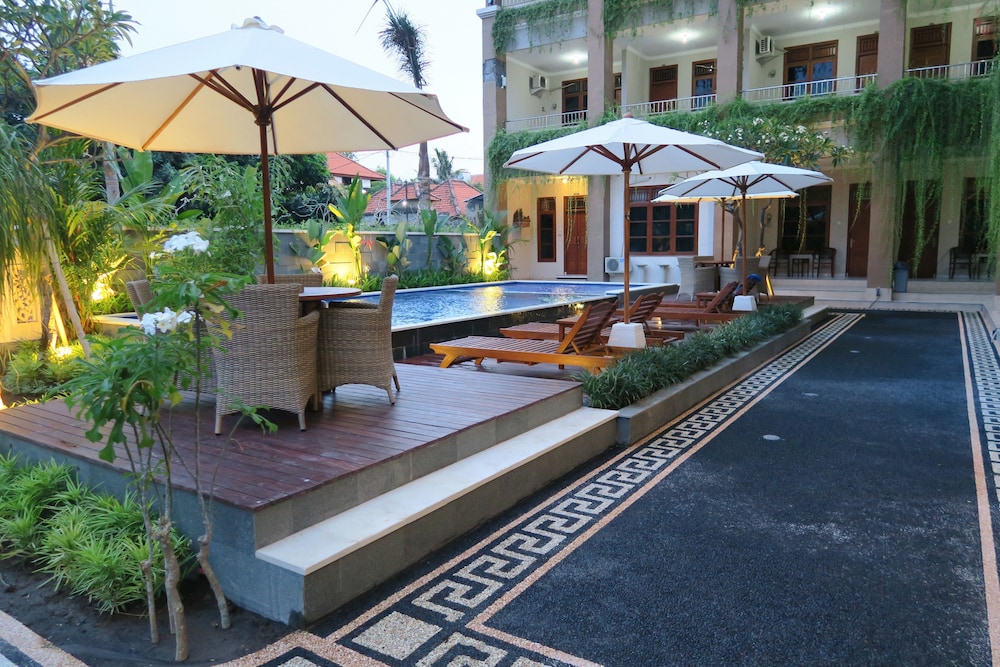 Pondok Anyar Inn 37/50
