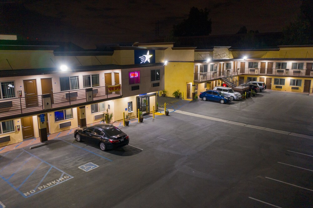 Starlight Inn South El Monte 56/62