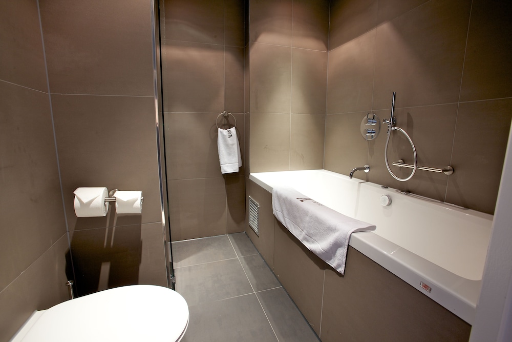 Hotel JL No76 63/64