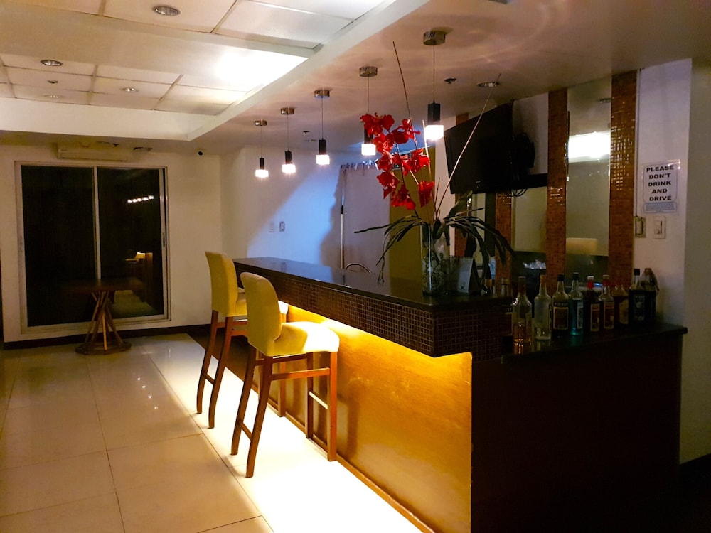 Festive Hotel Makati 43/60