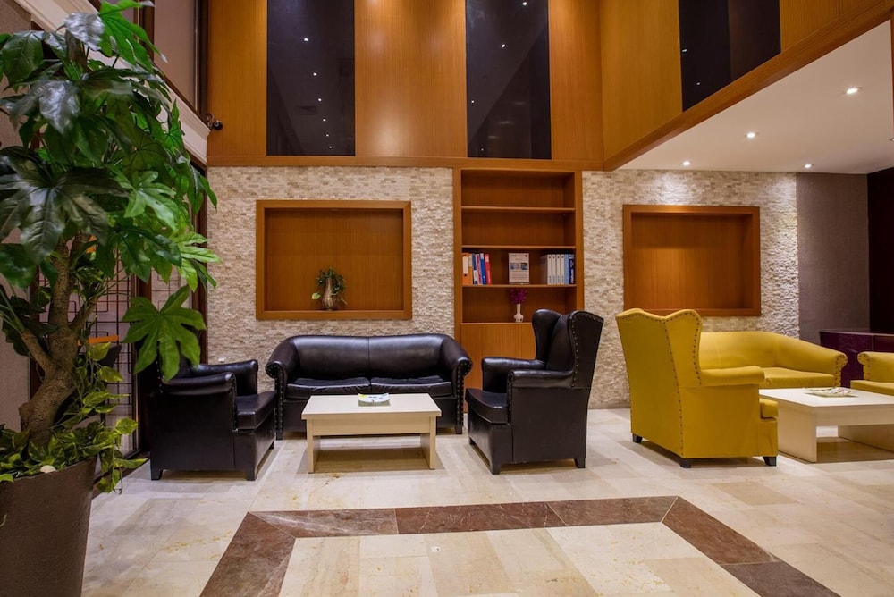 Citys Hill Hotel 33/54