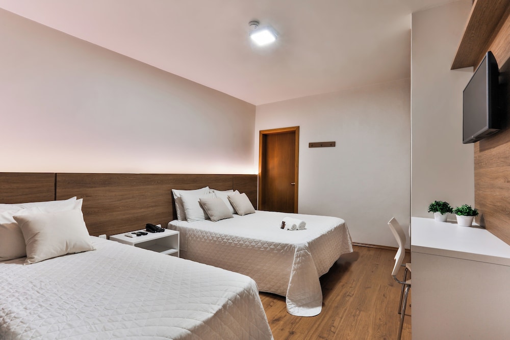 ZALLON HOTEL EXECUTIVE 24/53