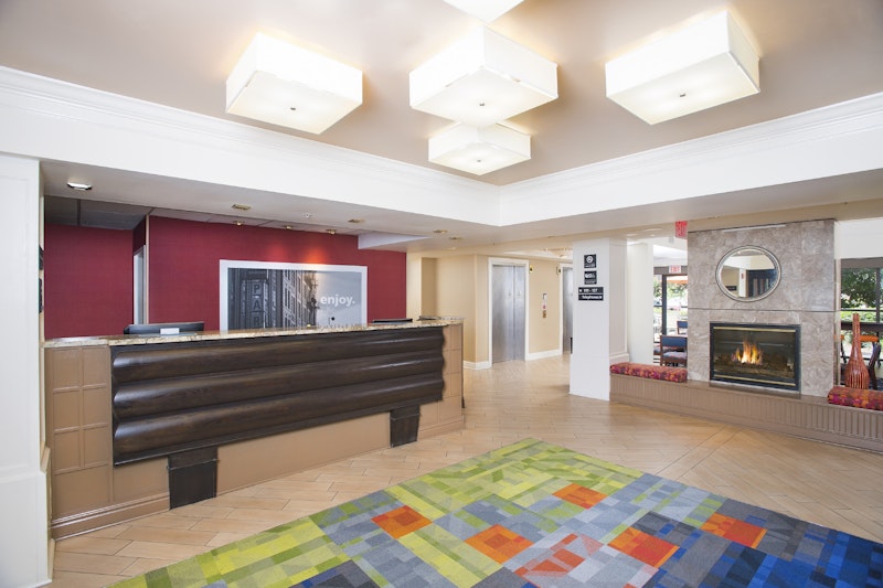 Hampton Inn Suites Annapolis 7/39