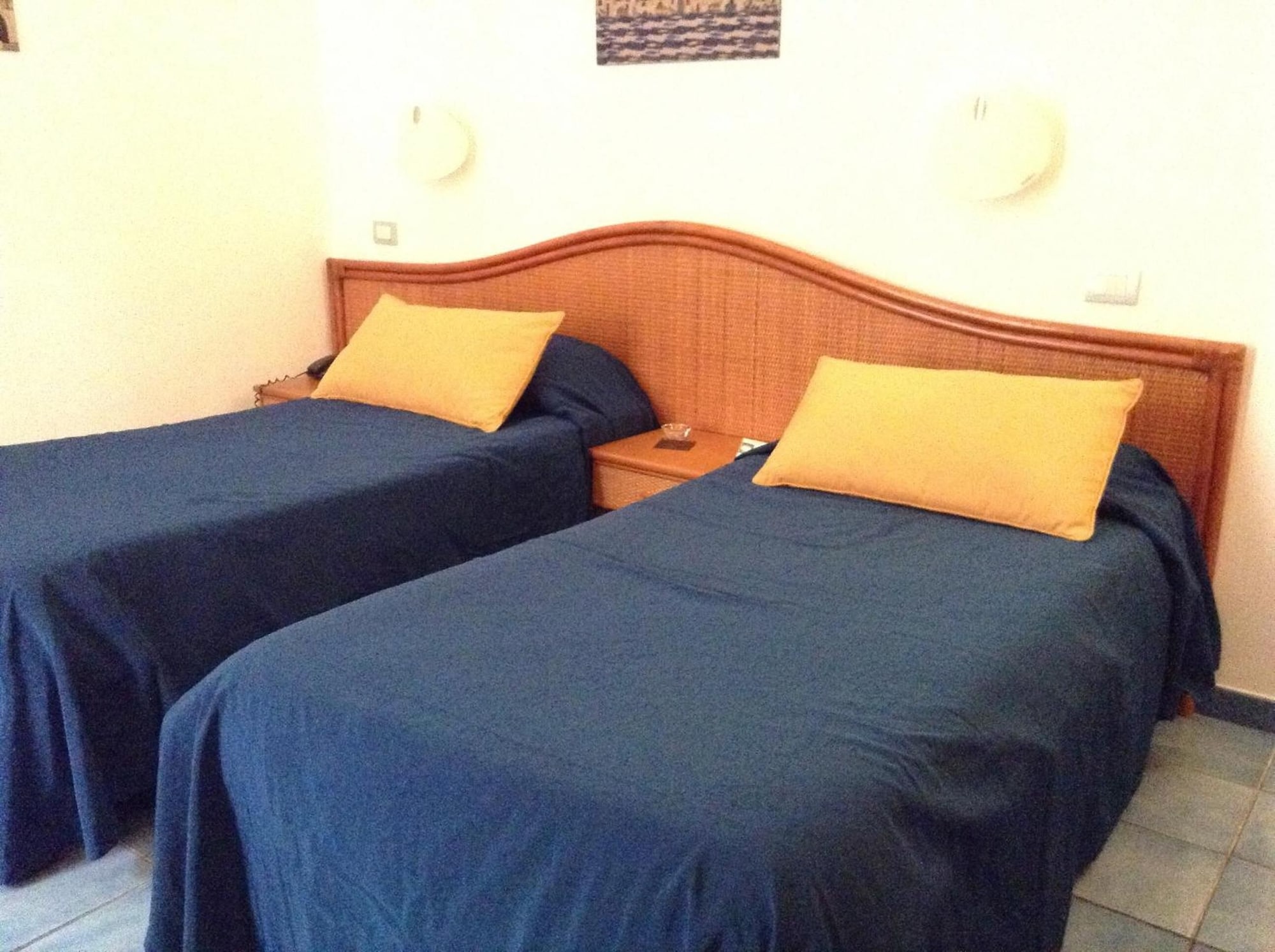 STANDARD, DOUBLE BED