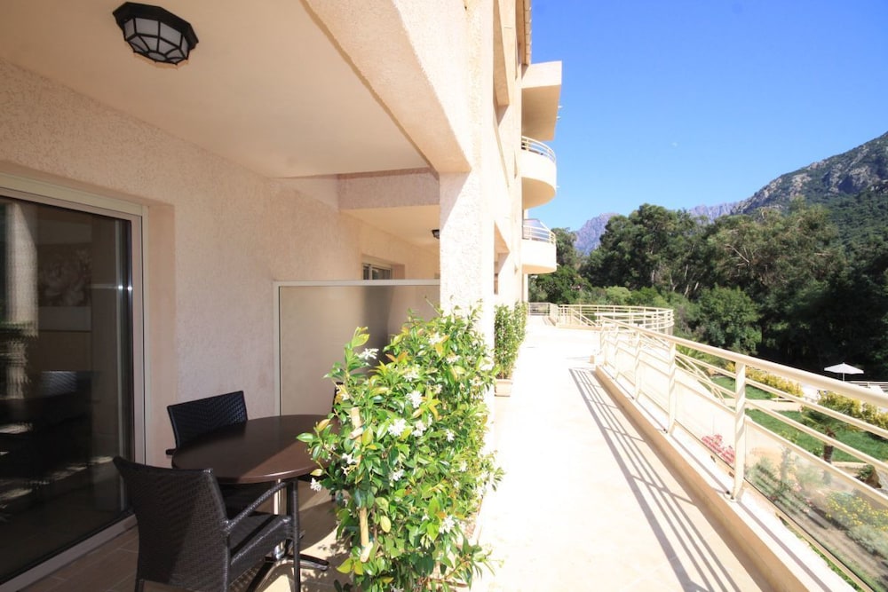 Hotel Costa Rossa 7/47