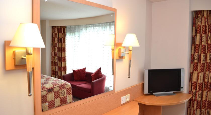 Travelodge Derby Cricket Ground 10/15