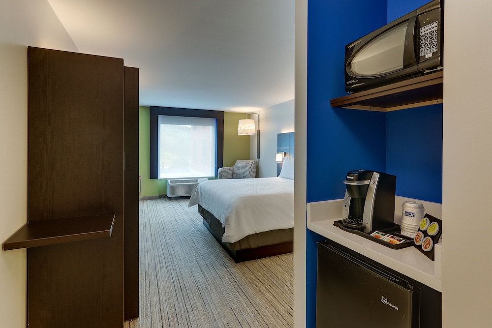 Holiday Inn Express & Suites Corbin, an IHG Hotel 58/61