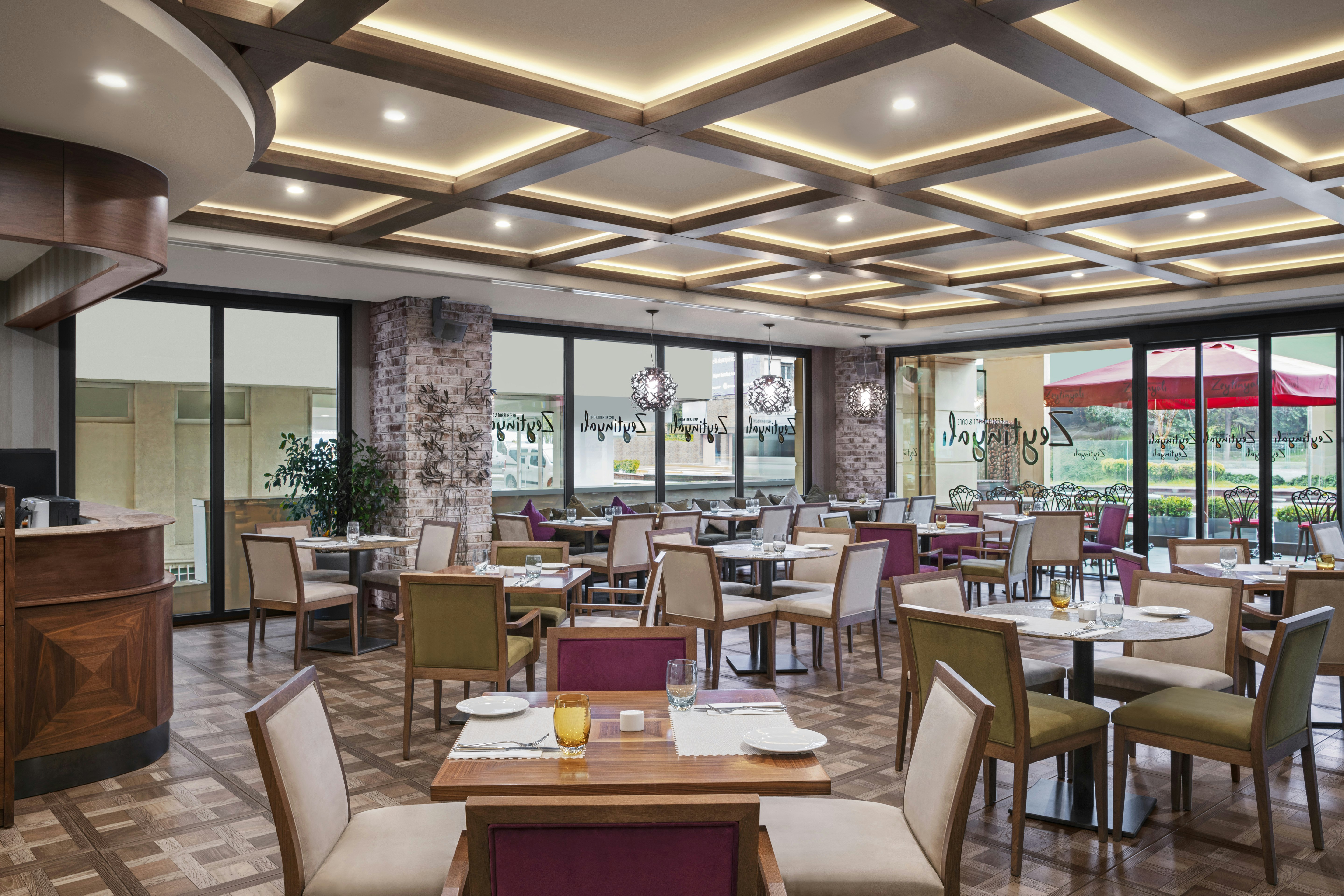 DoubleTree by Hilton Istanbul Gayrettepe 19/34