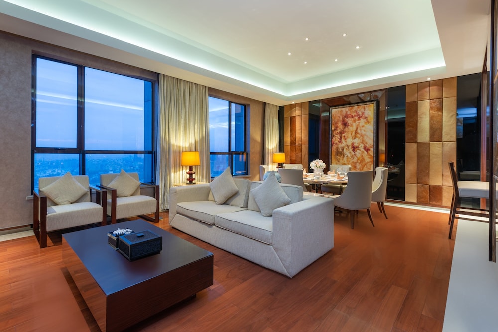 Crowne Plaza Shanghai Jinxiu by IHG 51/74