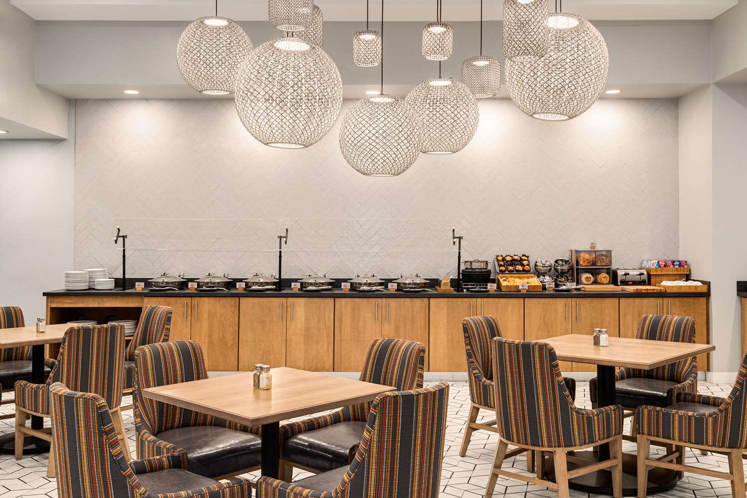restaurant cafeteria