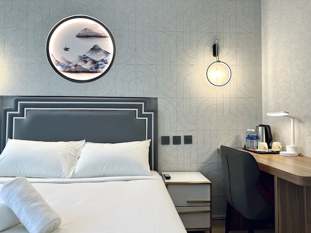 Kam Leng Hotel 10/17