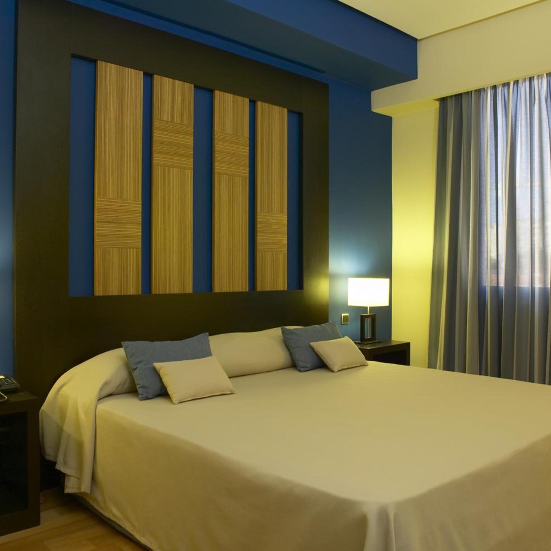 Executive, Double Bed, Sofa