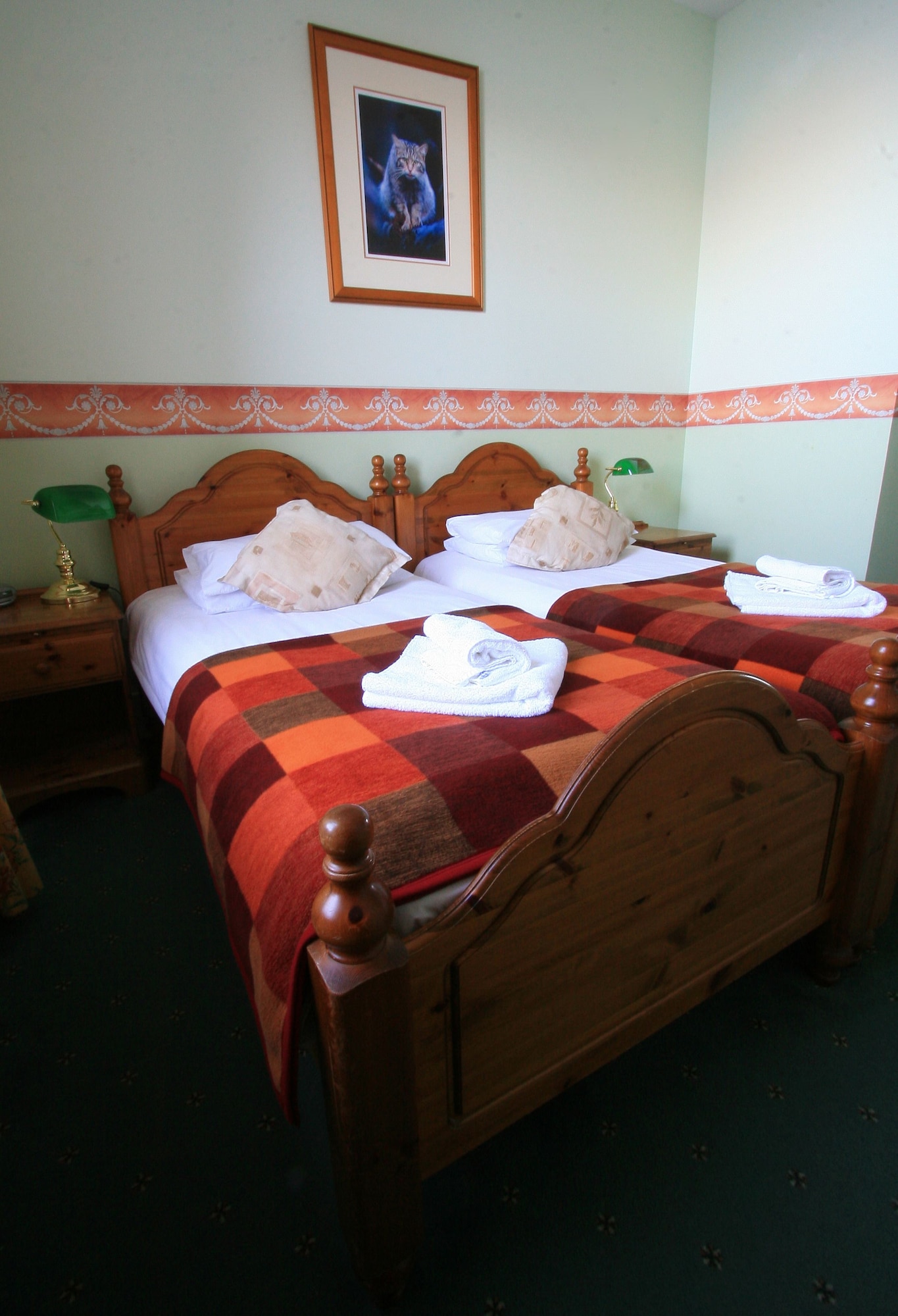 STANDARD, TWIN BEDS