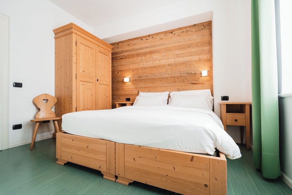 Room, Double Bed