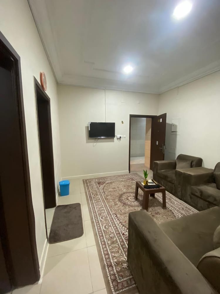 العييري للوحدات السكنية 2(Al Eairy Furnished Apartments Al Bahah 2) 51/61
