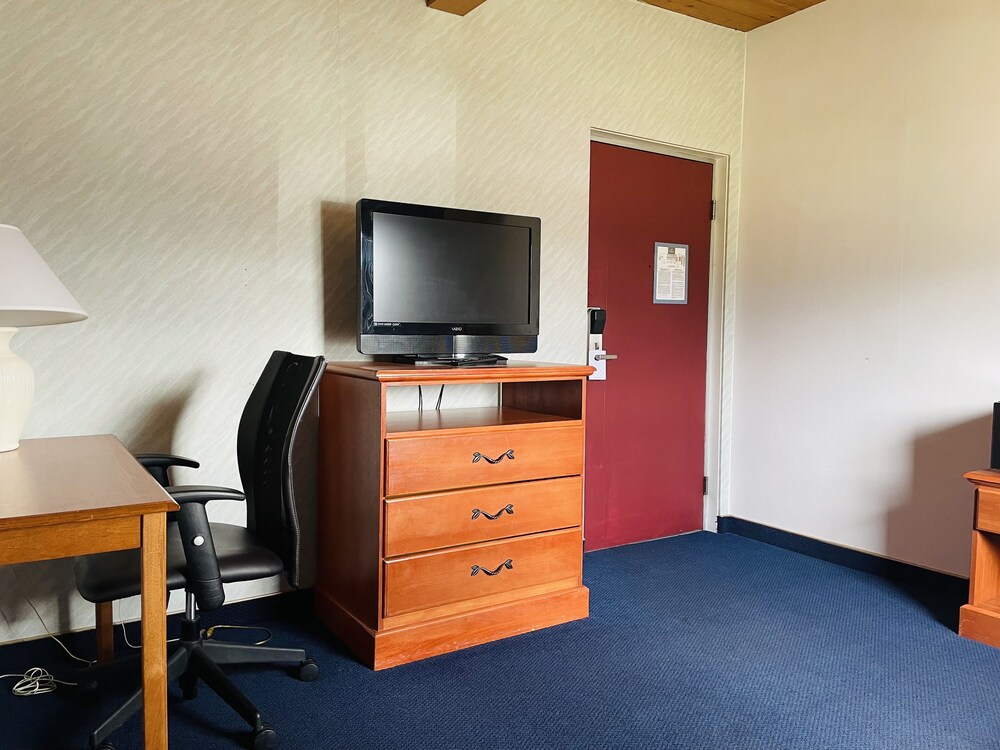 Americas Best Value Inn Sandpoint 40/49