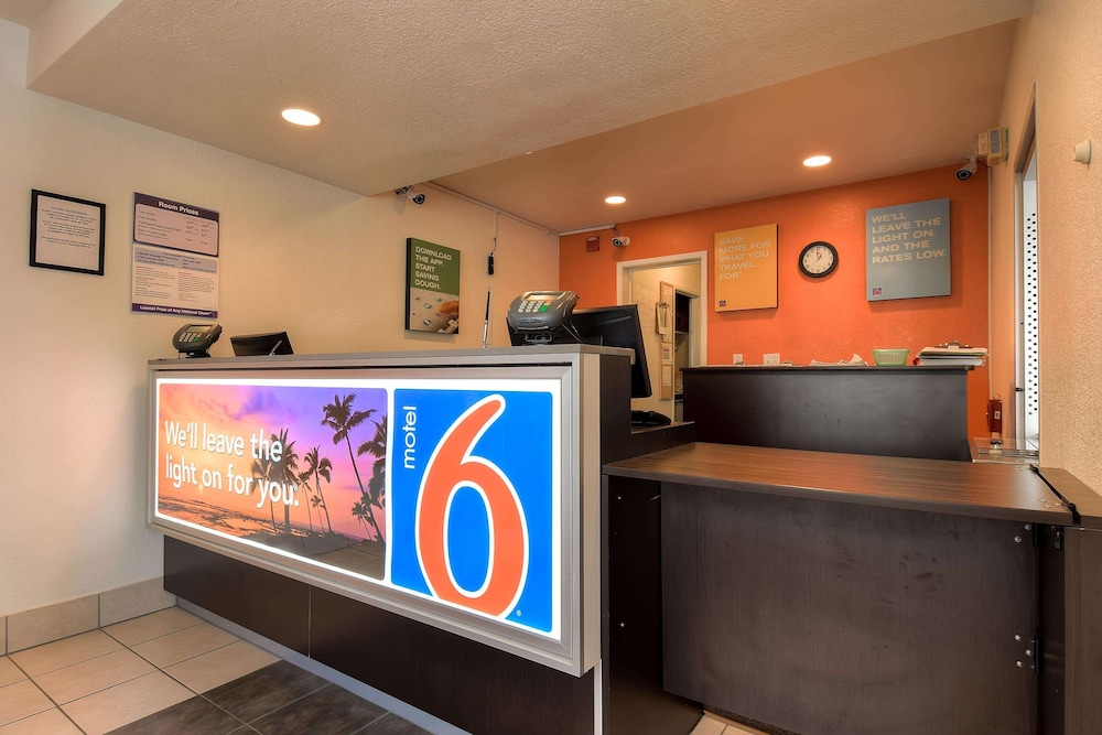 Motel6 Westminster, CA - South - Long Beach Area 6/43