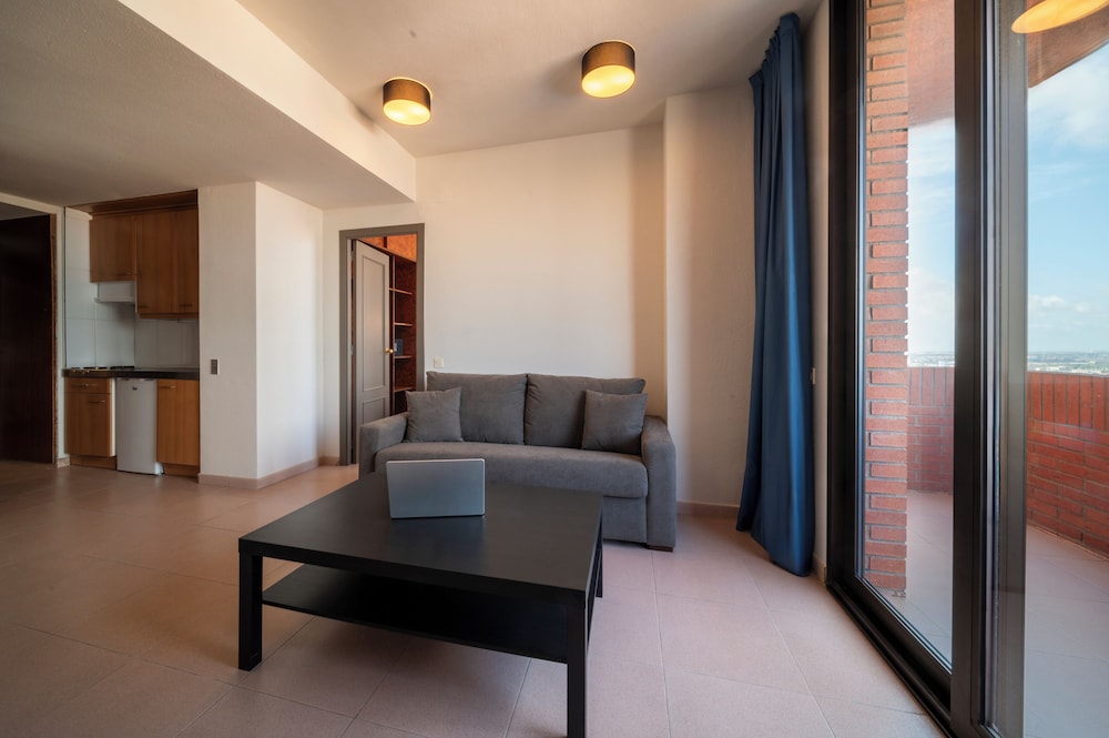 Hesperia Sant Joan Suites 39/57