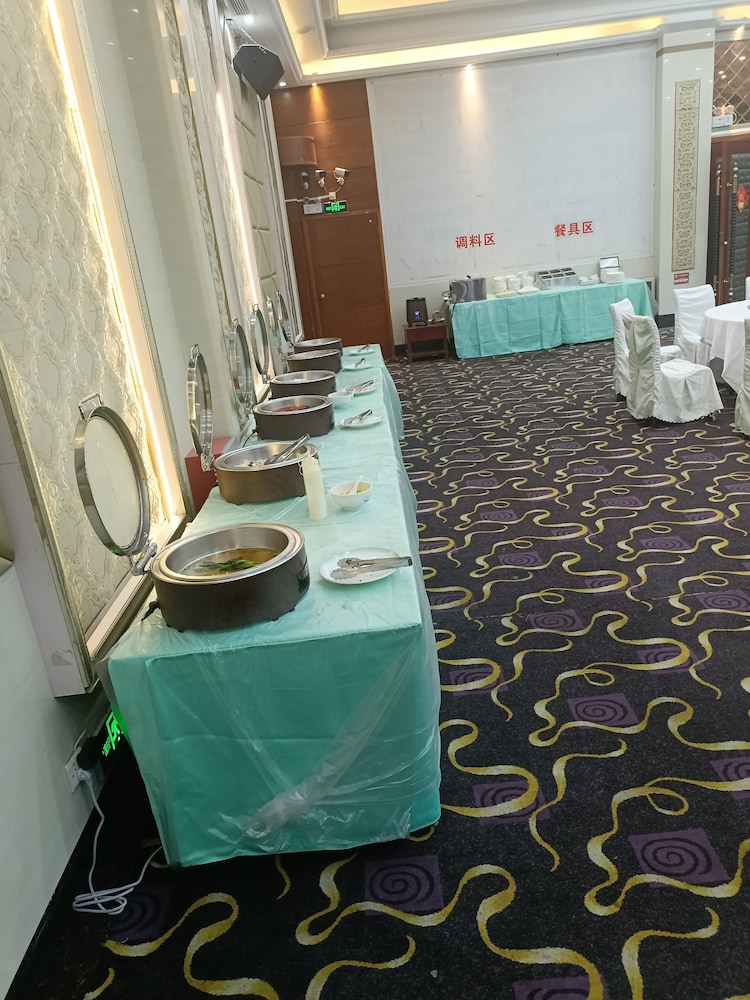 Junshan Hotel 45/75