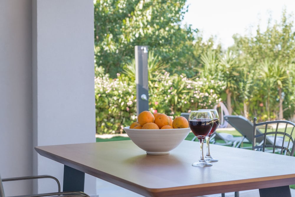 Lemonia Accommodations 41/50