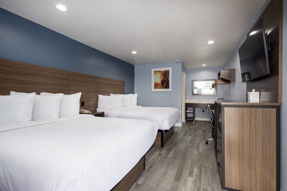 Days Inn by Wyndham Arroyo Grande/Pismo Beach 25/62