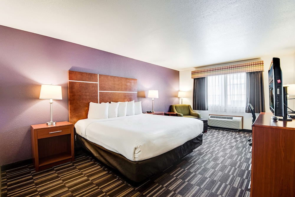 Best Western Firestone Inn & Suites 10/34