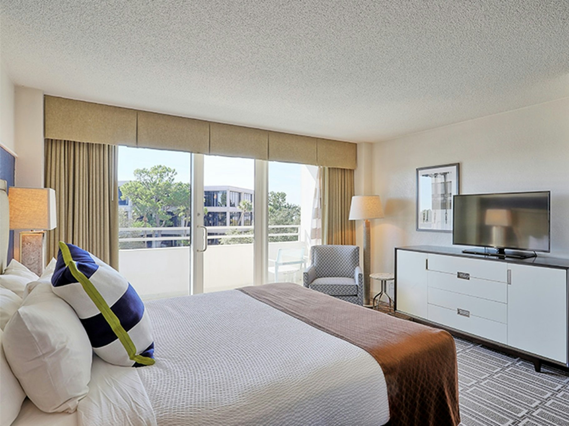 Resort, King Bed