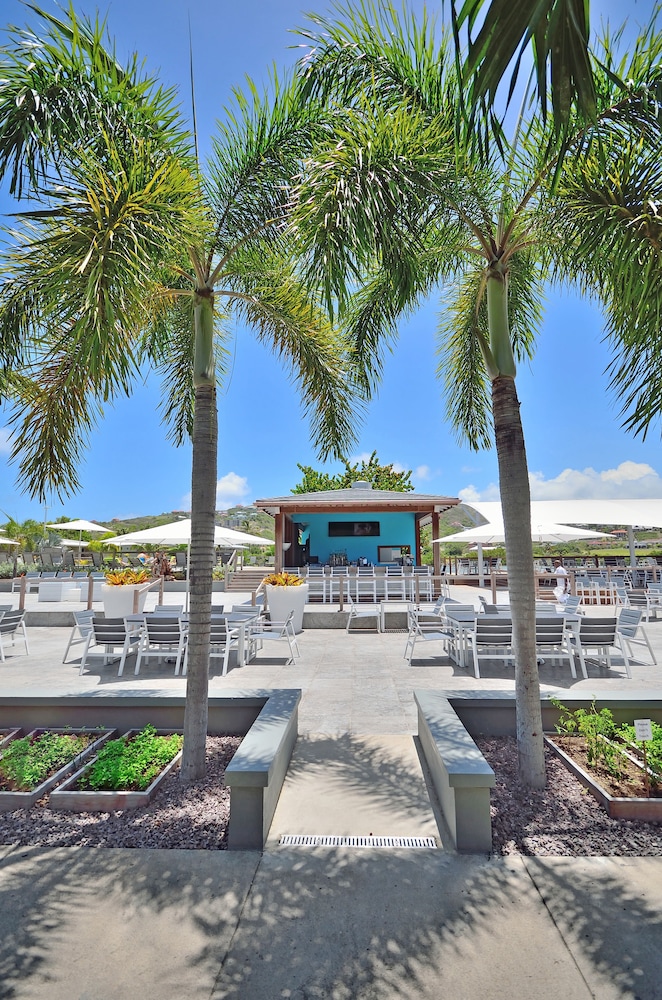 ROYAL ST. KITTS HOTEL 42/50