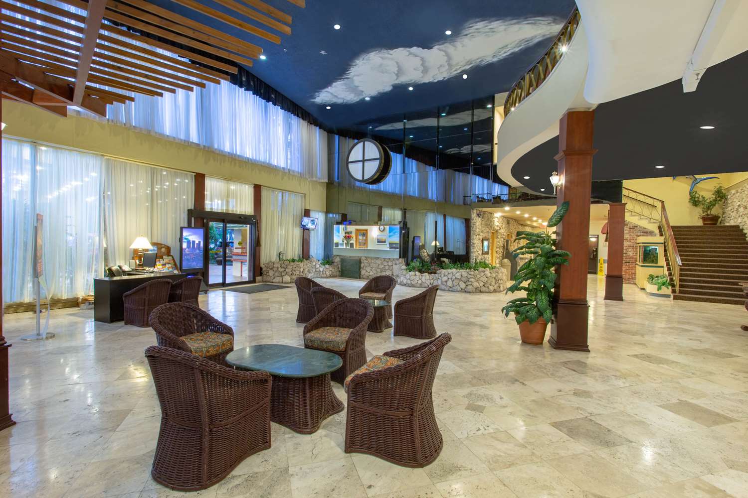 Thunderbird Hotel 4/20