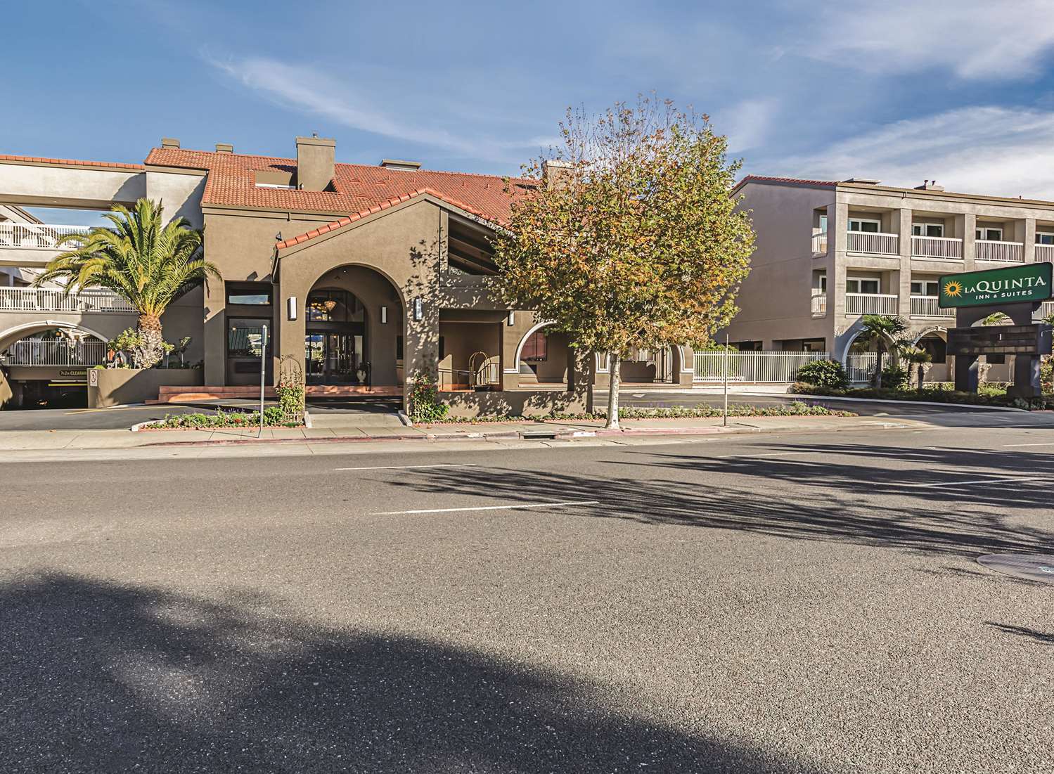 La Quinta Inn & Suites by Wyndham San Francisco Airport West 39/48