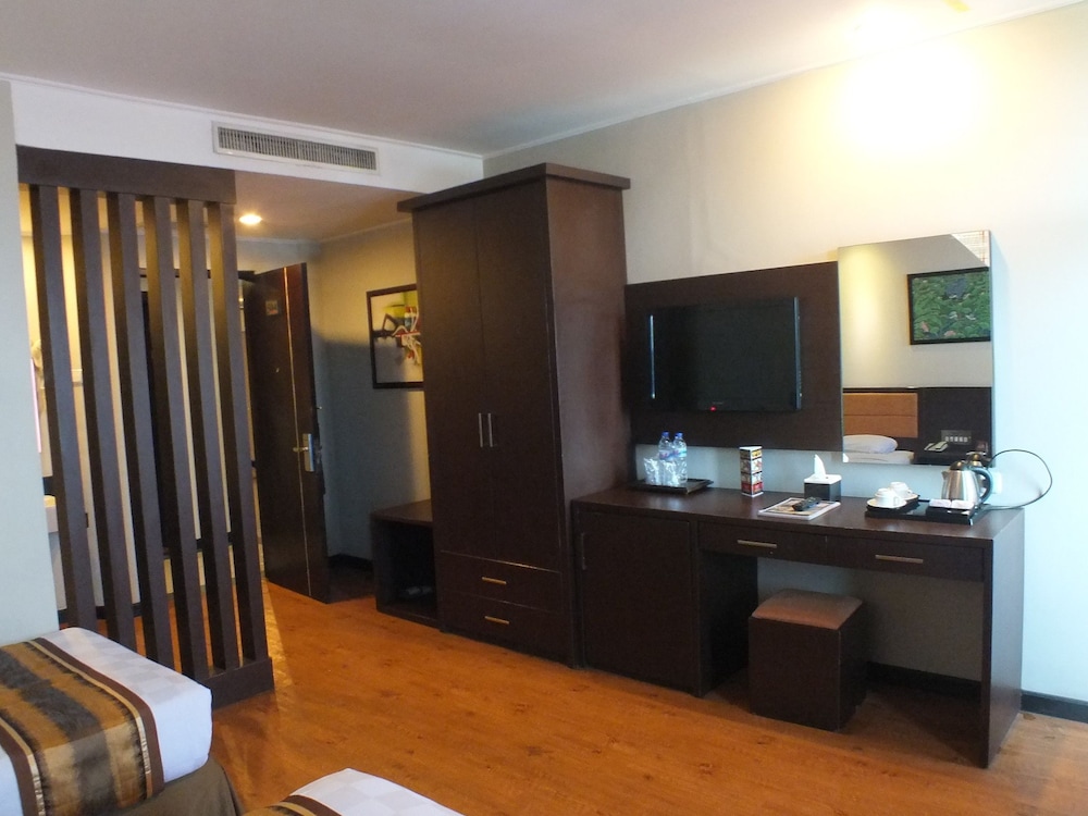Grand Palace Hotel Makassar 13/18