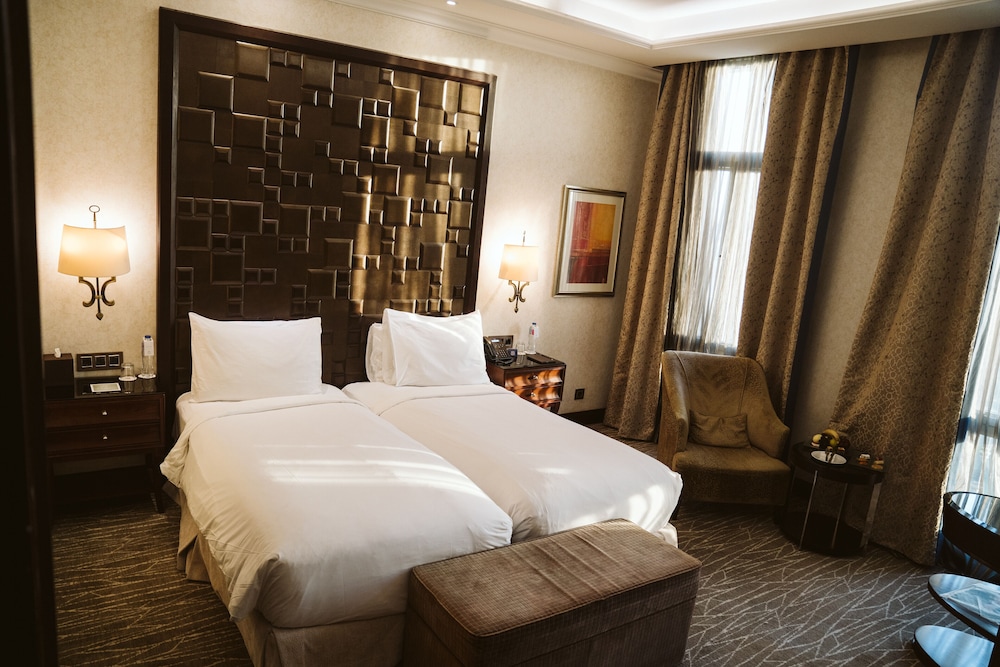 1 Bedroom, Pool, Deluxe, Twin Beds, Pool View, Private Bathroom