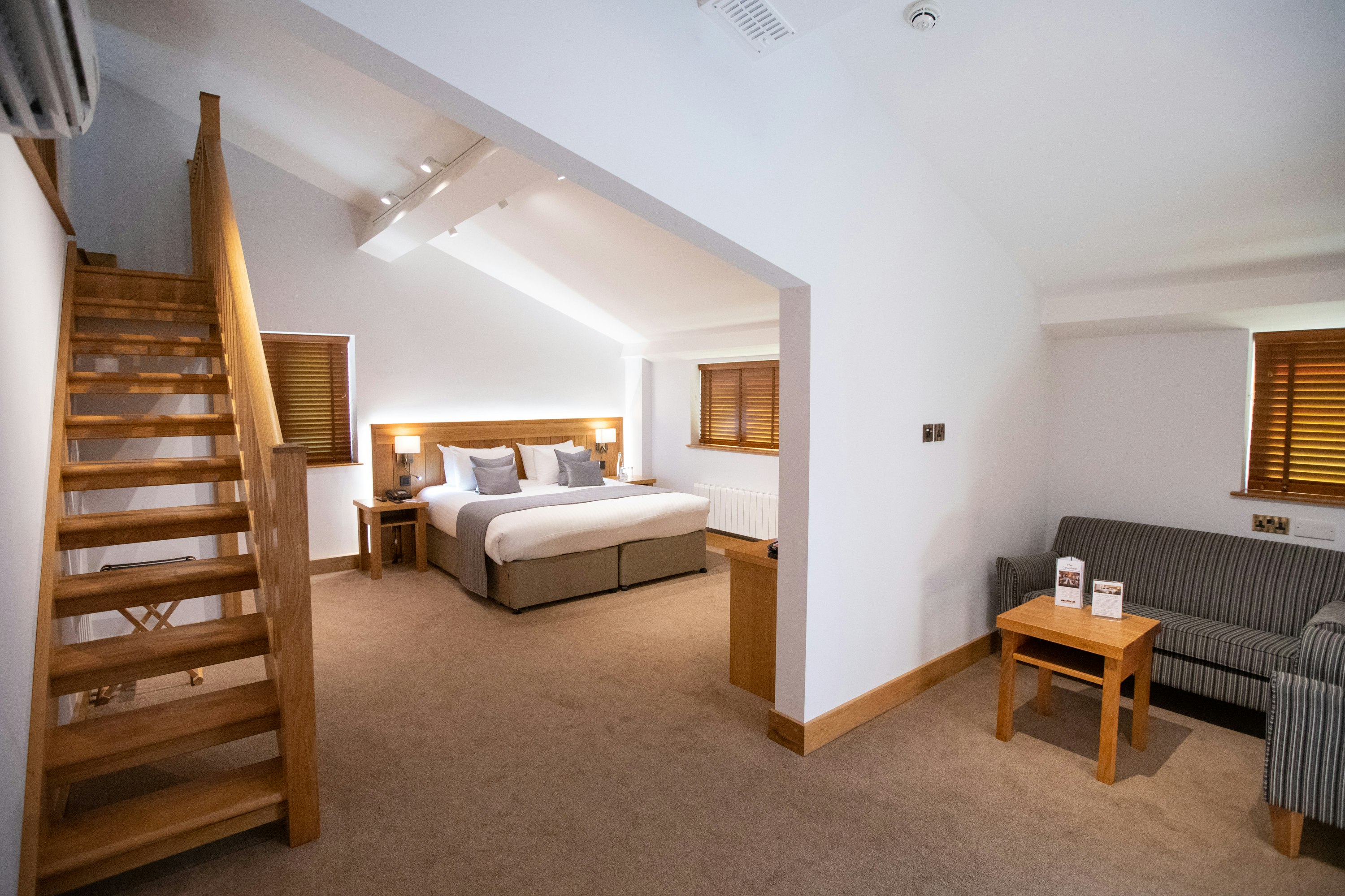 Tewin Bury Farm Hotel 10/38