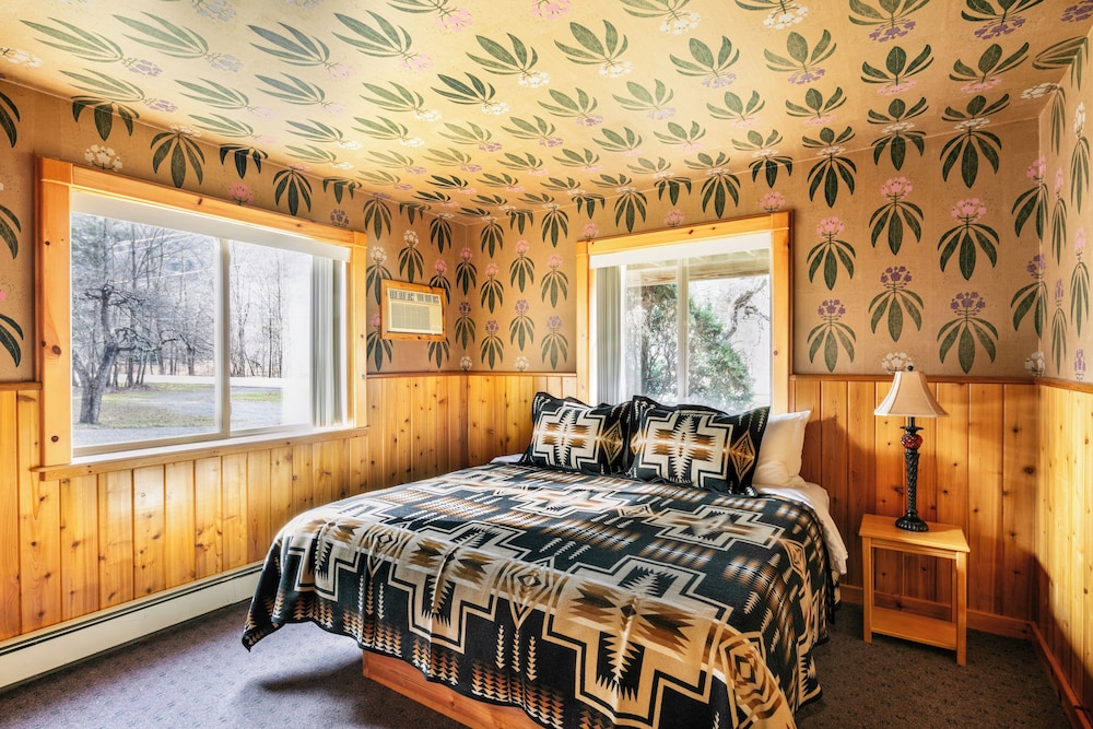 Urban Cowboy Lodge - Catskills 38/60