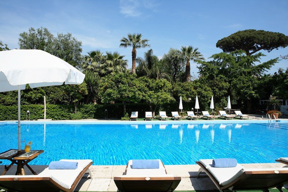 Grand Hotel Cocumella 50/84