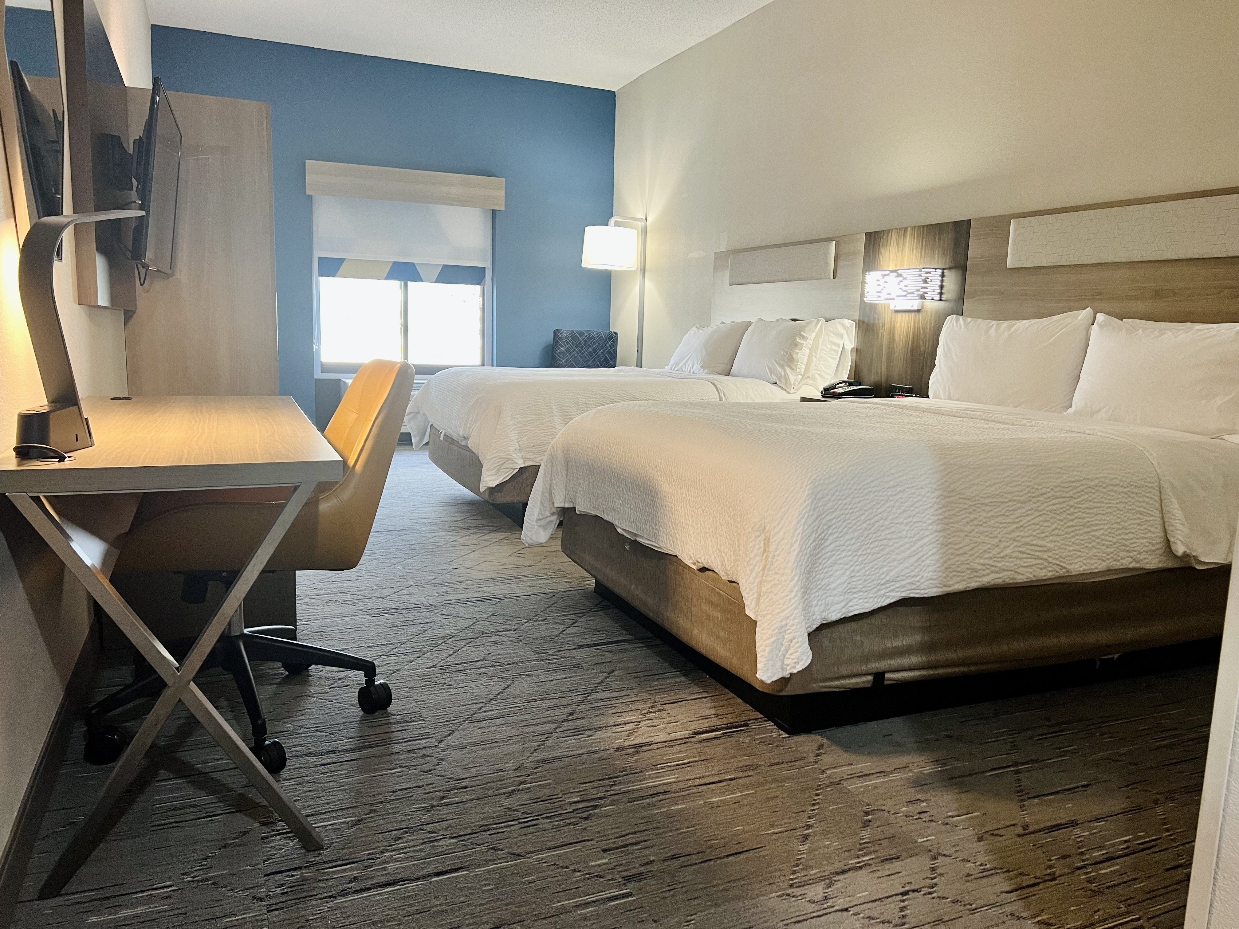 Holiday Inn Express Hotel & Suites Sebring 29/73