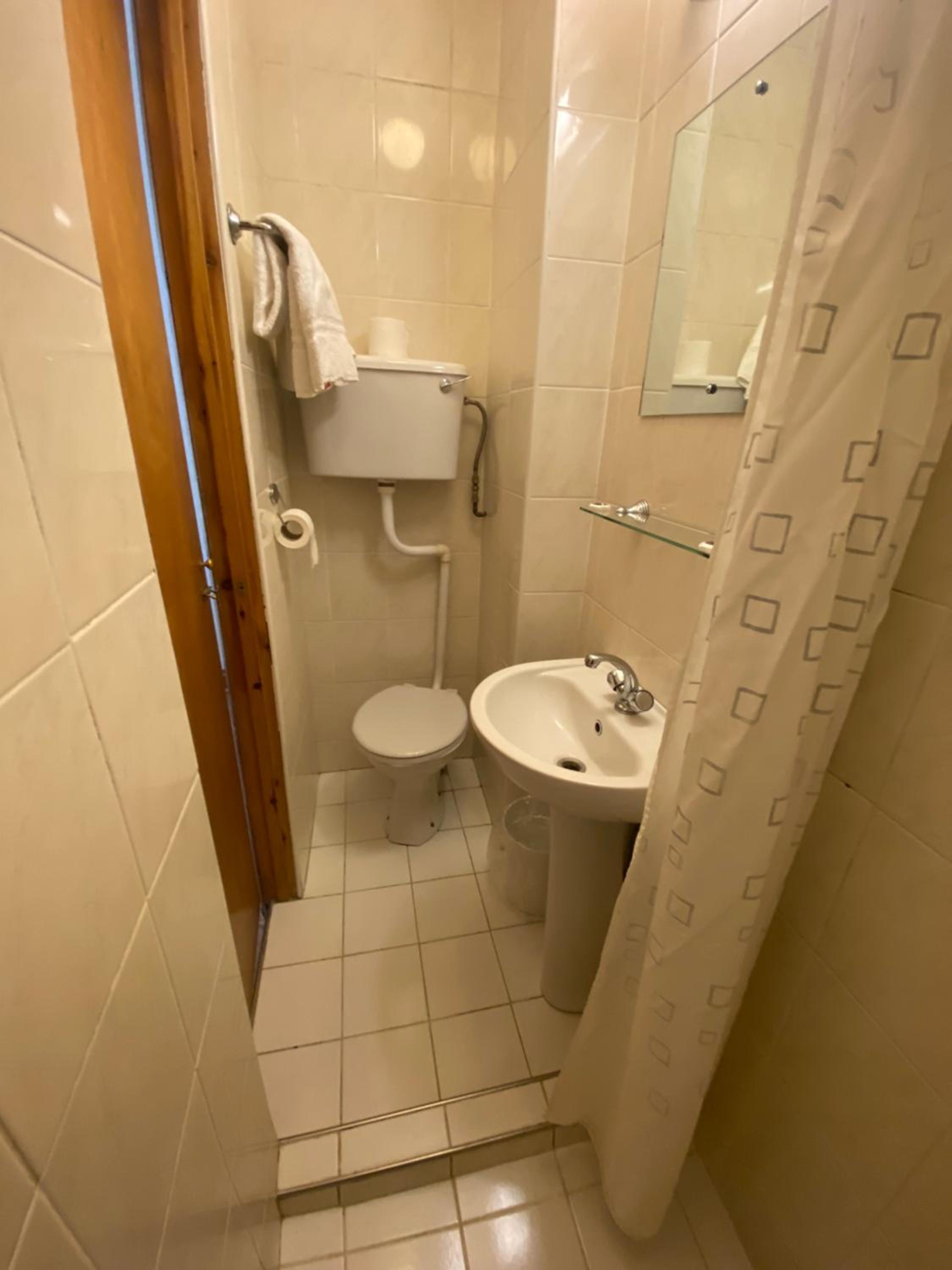 European Hotel 40/42