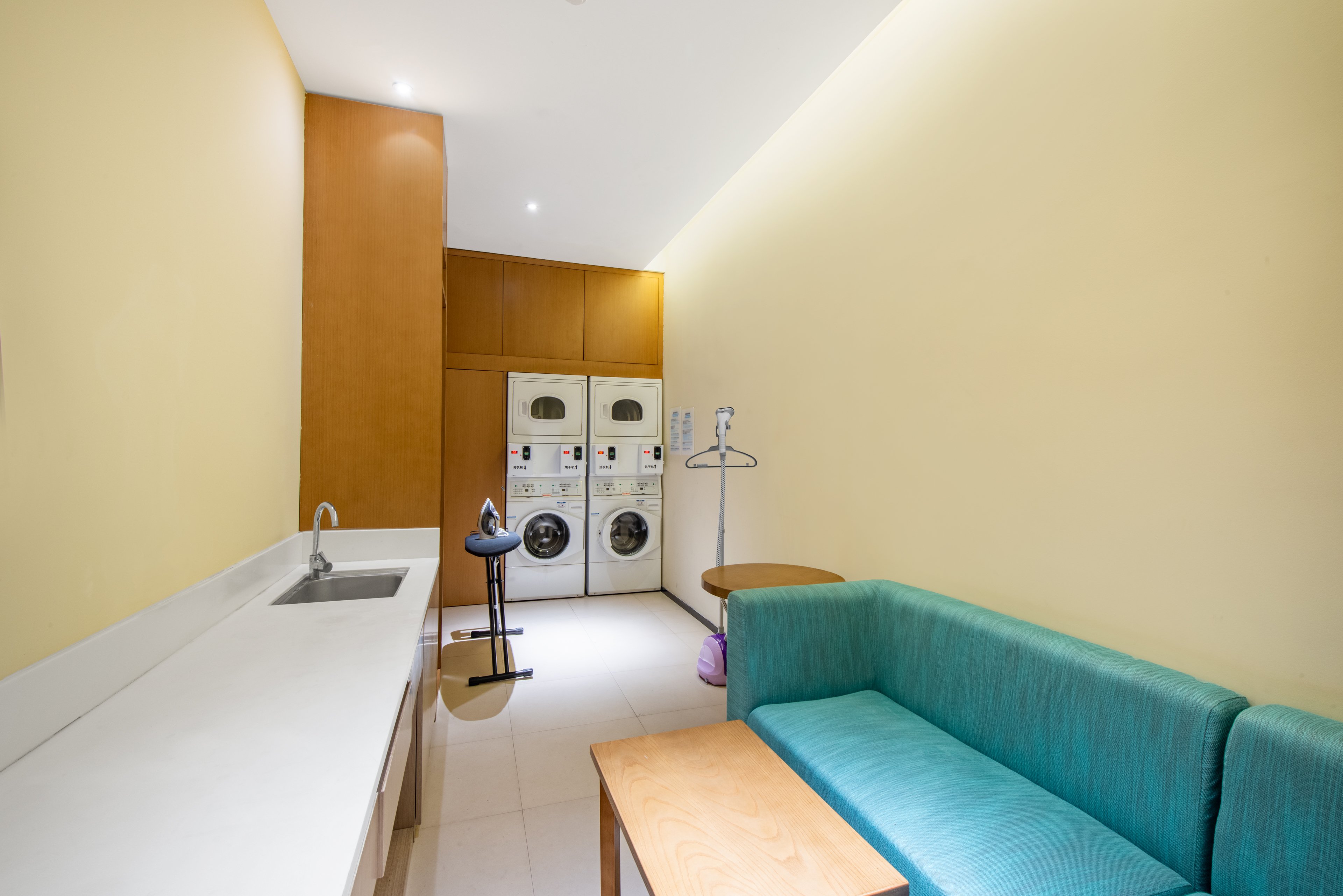 HOLIDAY INN EXPRESS HANGZHOU EAST STATION 26/45