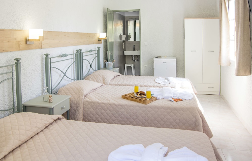 SYROS INN 6/29