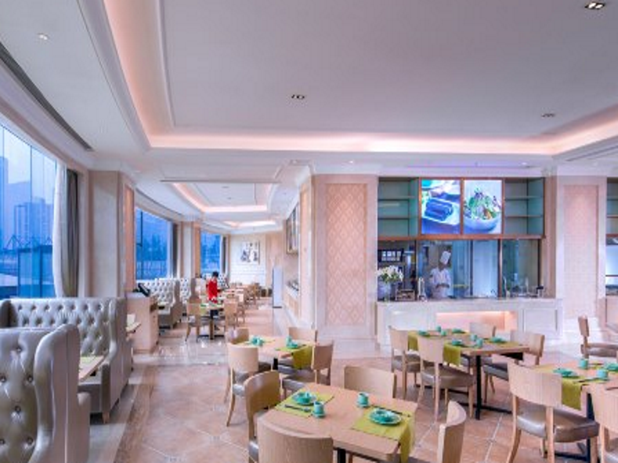 Vienna International Hotel (Chengdu Global Center New Convention & Exhibition) 37/47