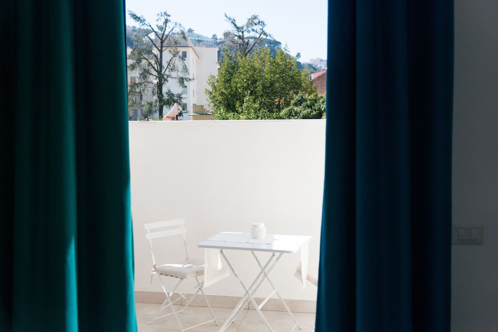 Sorrento Luxury Rooms 31/42