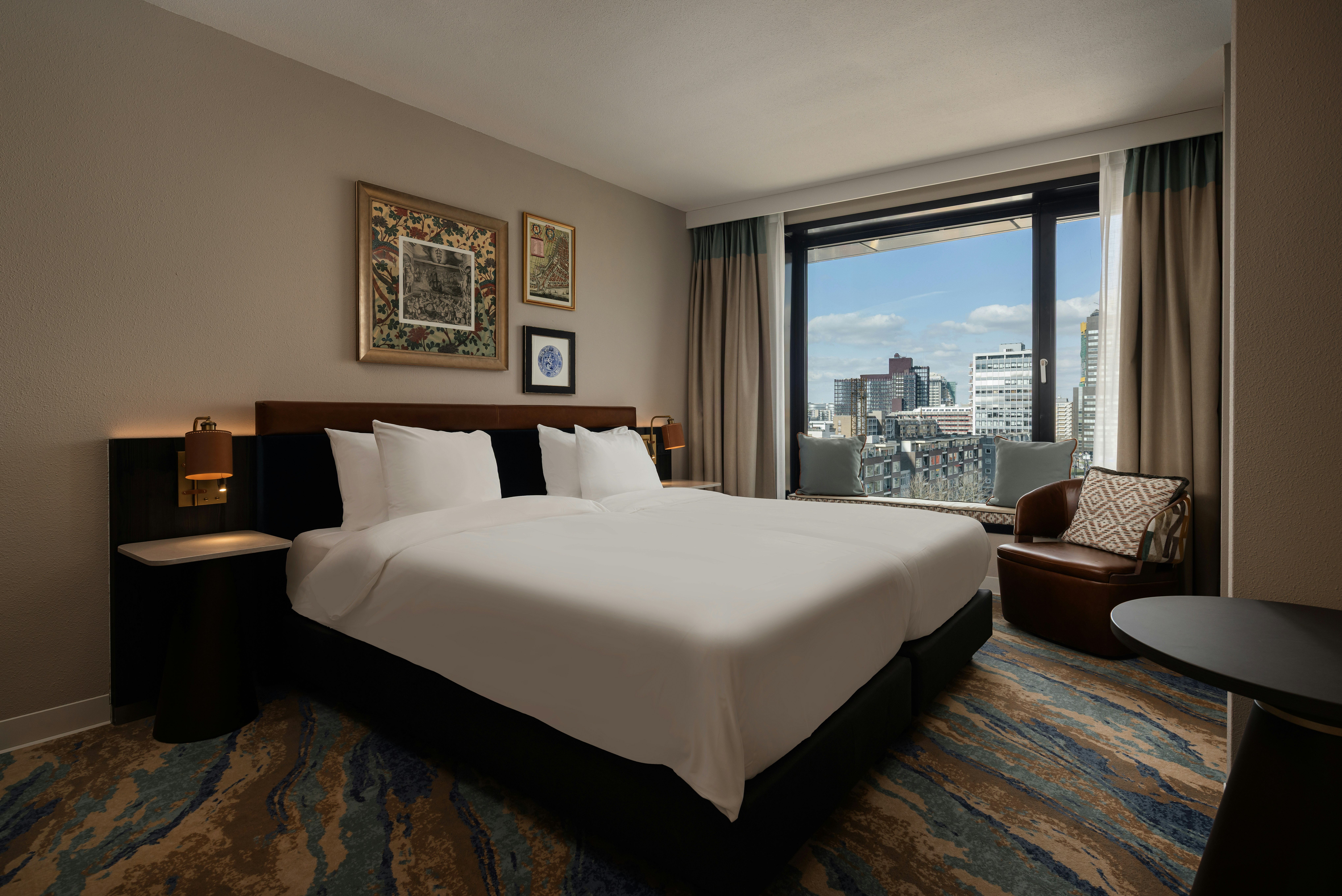City, Twin Beds, Xl